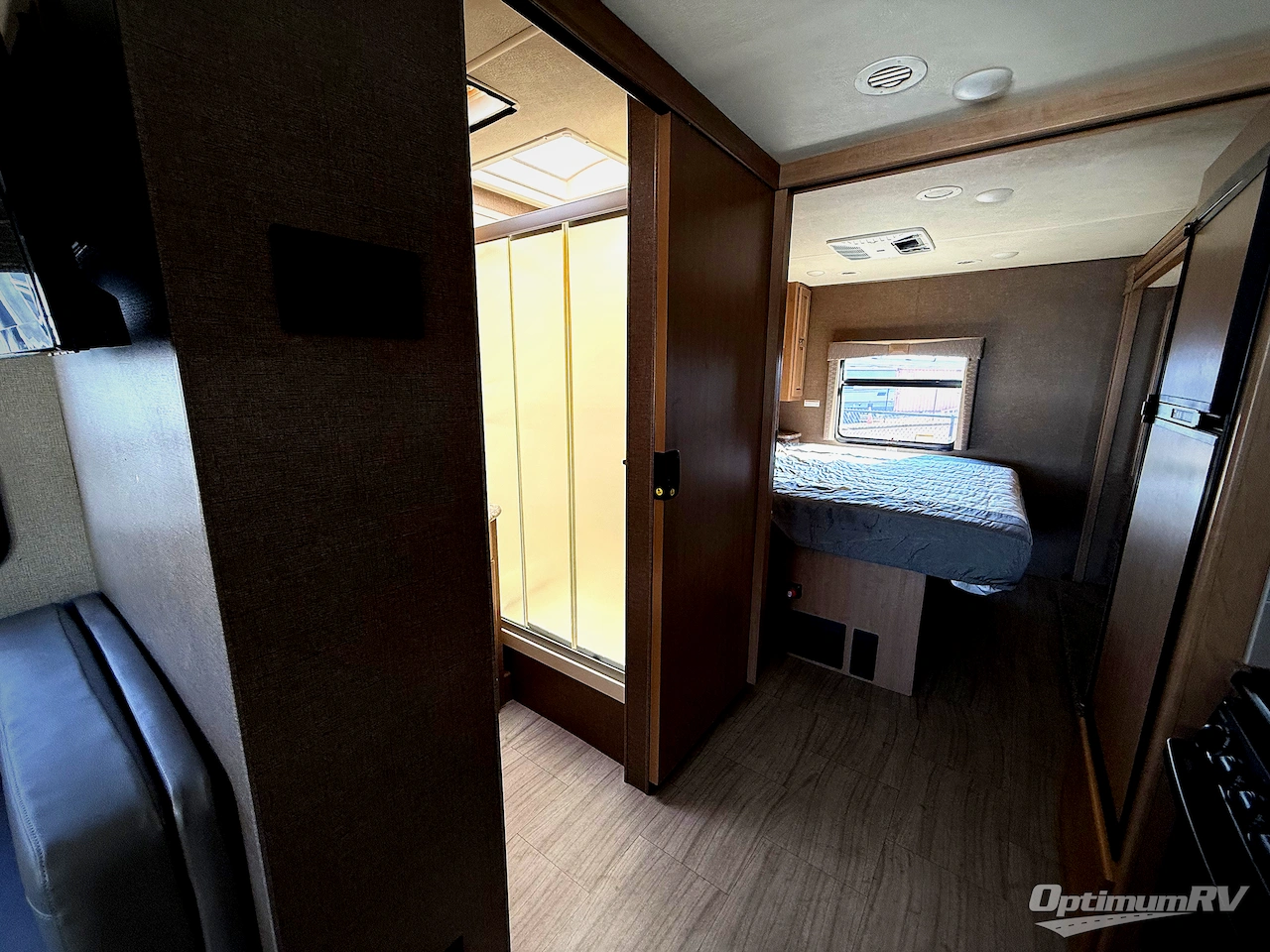 2019 Thor Windsport 29M Photo 11