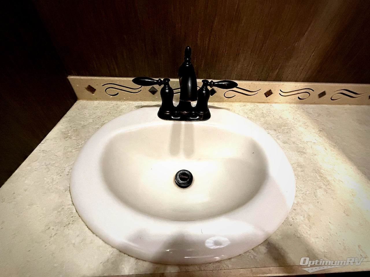 2013 Tiffin Allegro 32 CA Photo 17
