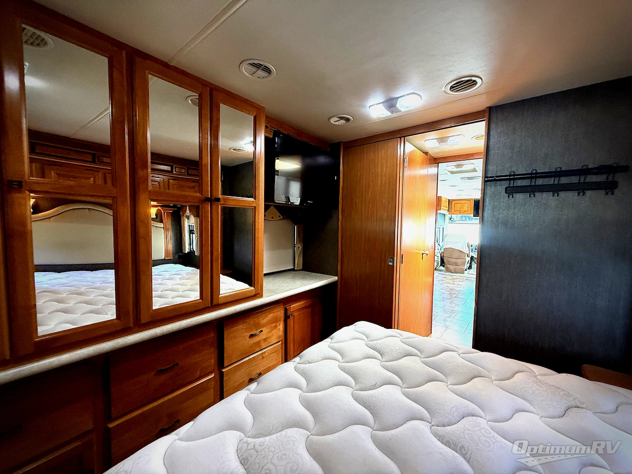 2013 Tiffin Allegro 32 CA Photo 20
