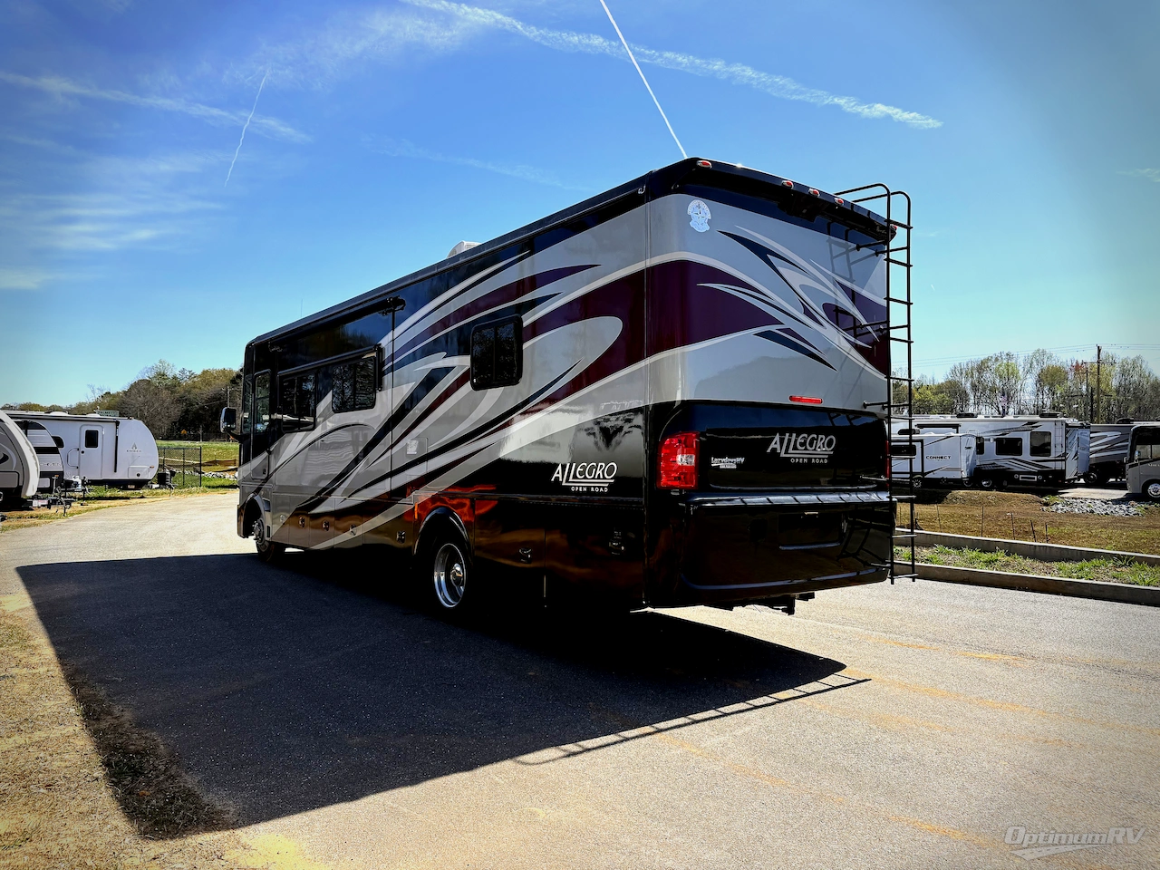 2013 Tiffin Allegro 32 CA Photo 3