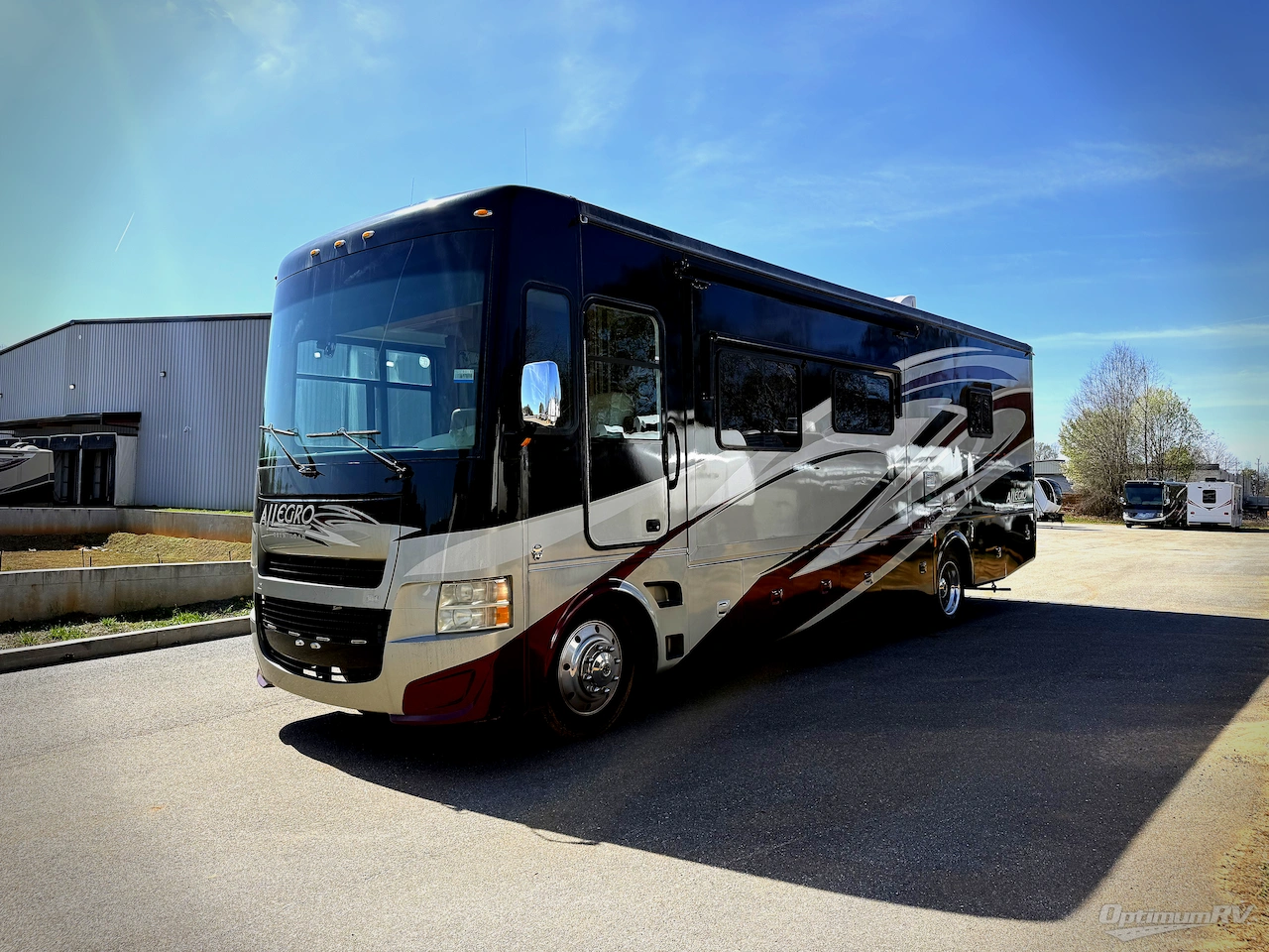 2013 Tiffin Allegro 32 CA Photo 4