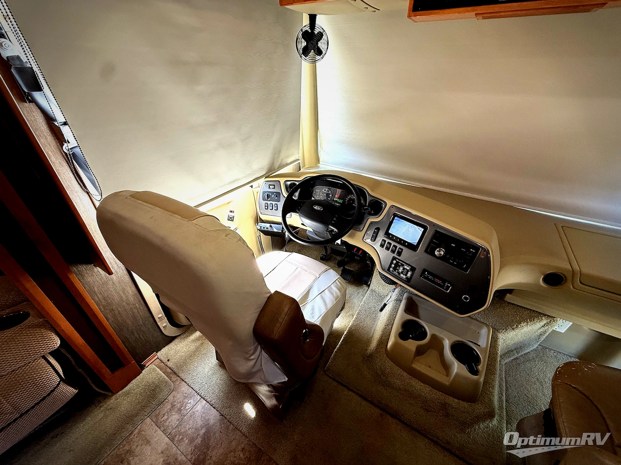 2013 Tiffin Allegro 32 CA Photo 9