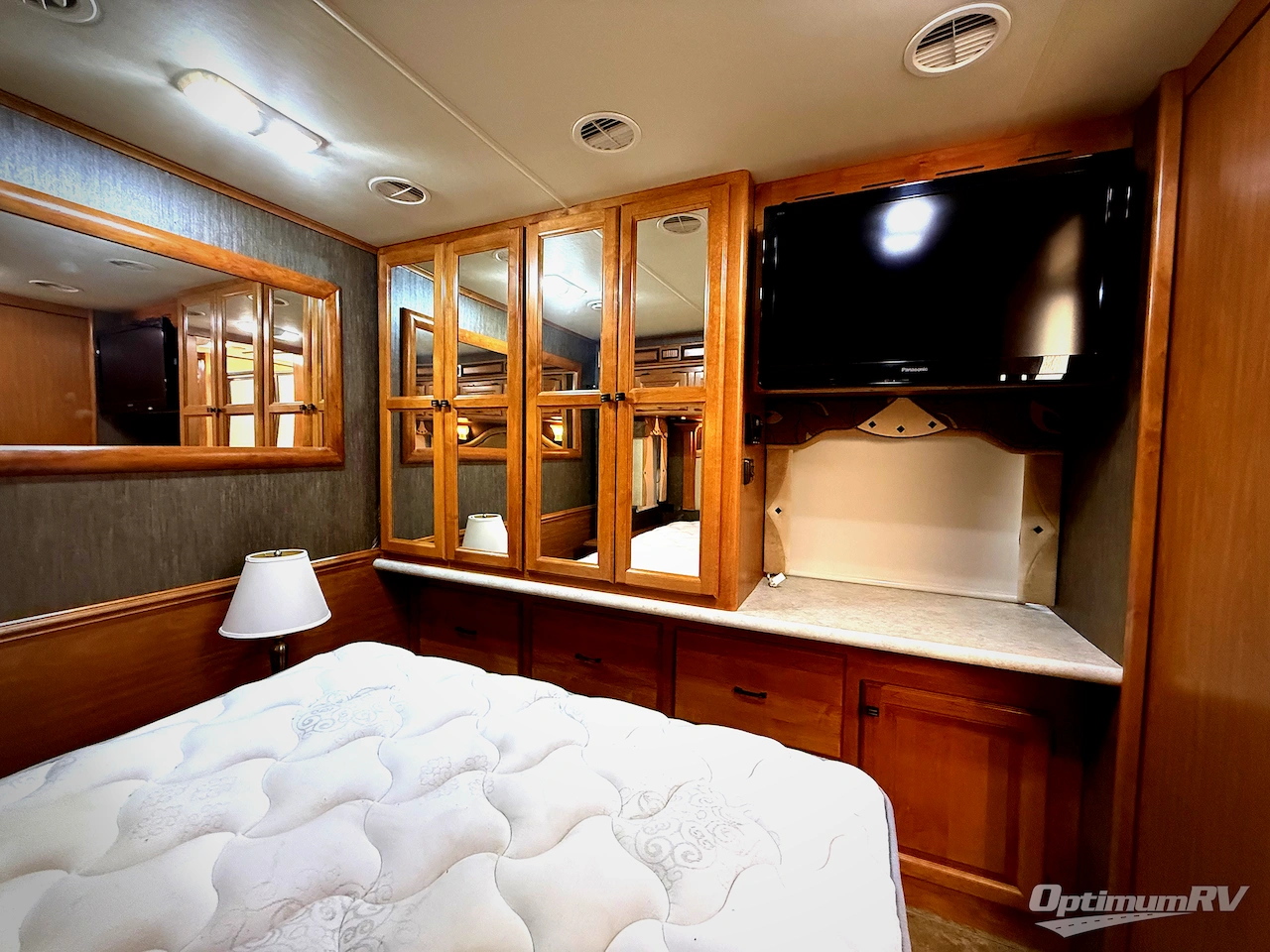 2013 Tiffin Allegro 32 CA Photo 28