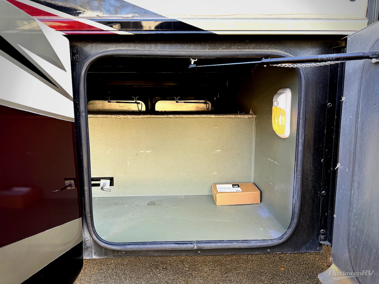 2013 Tiffin Allegro 32 CA Photo 29