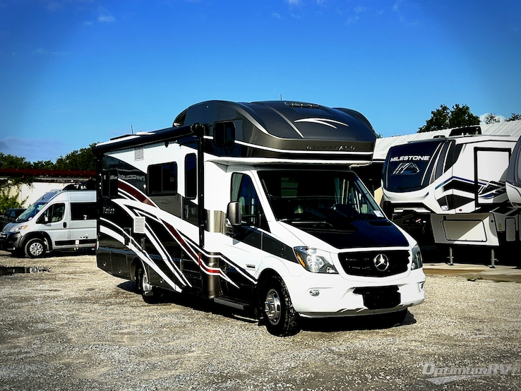 2017 Winnebago Navion 24G RV Photo 1