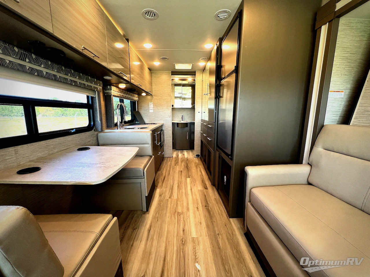 2023 Thor Axis 24.3 Photo 5