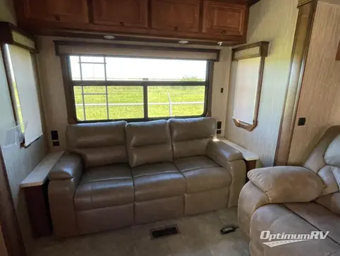 2018 Heartland Big Country 3310QSCK RV Photo 4