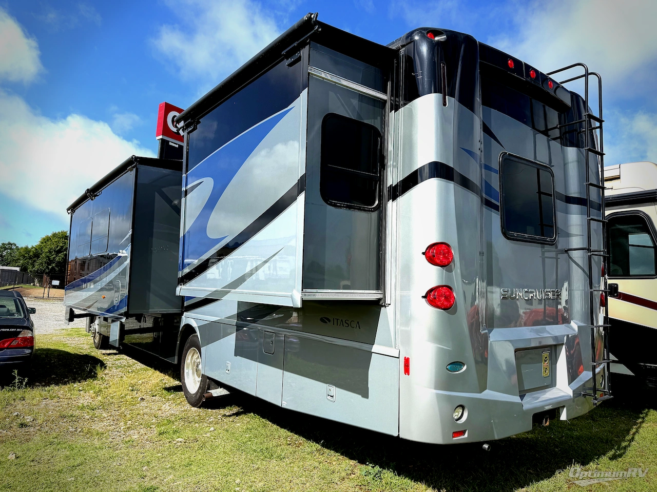 2014 Itasca Suncruiser 38Q Photo 3