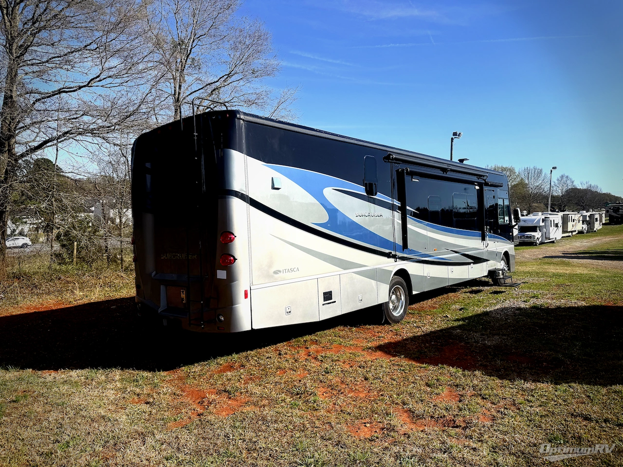 2014 Itasca Suncruiser 38Q Photo 2