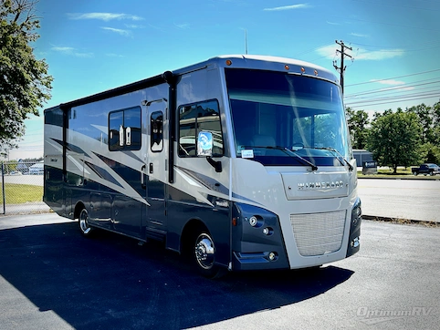 Used 2019 Winnebago Sunstar 29VE Featured Photo