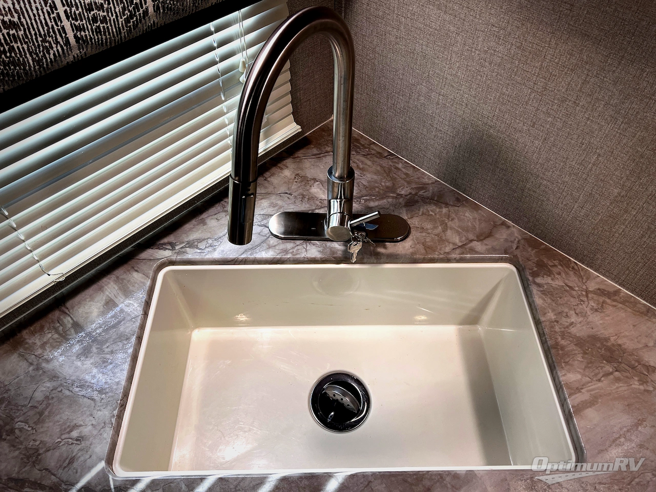 2021 Coachmen Catalina Legacy 323BHDSCK Photo 14