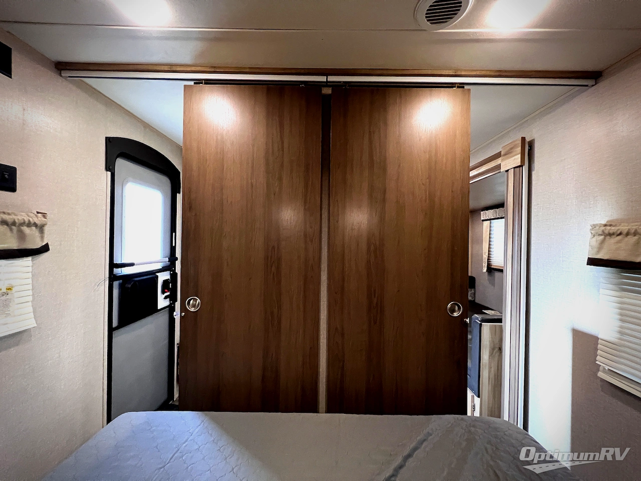 2021 Coachmen Catalina Legacy 323BHDSCK Photo 20