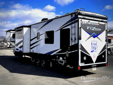 2020 Keystone Fuzion 430 RV Photo 3