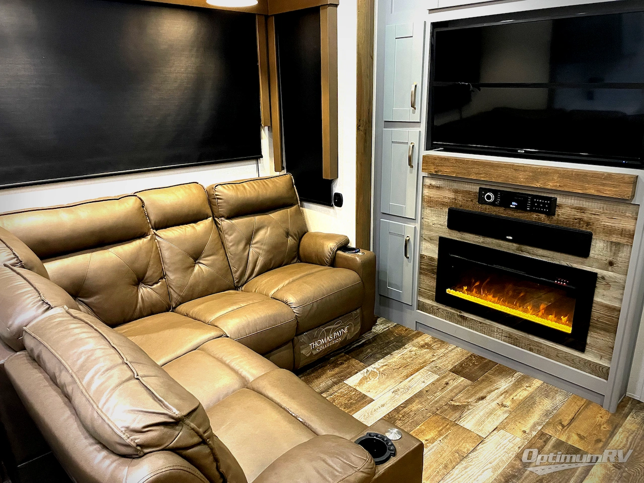 2020 Keystone Fuzion 430 Photo 15