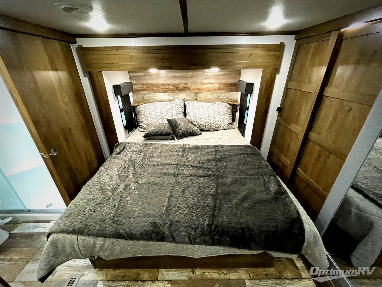 2020 Keystone Fuzion 430 Photo 22