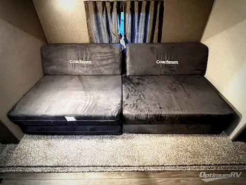 2022 Coachmen Catalina Legacy 323BHDSCK RV Photo 3