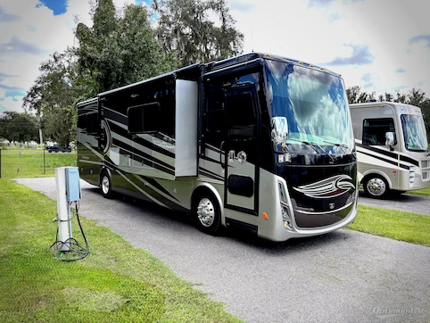 Used 2017 Tiffin Allegro Breeze 32 BR Featured Photo