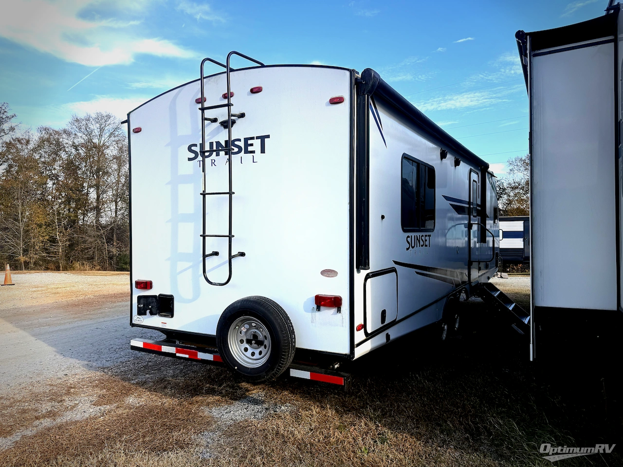 2021 CrossRoads Sunset Trail SS257FK Photo 2