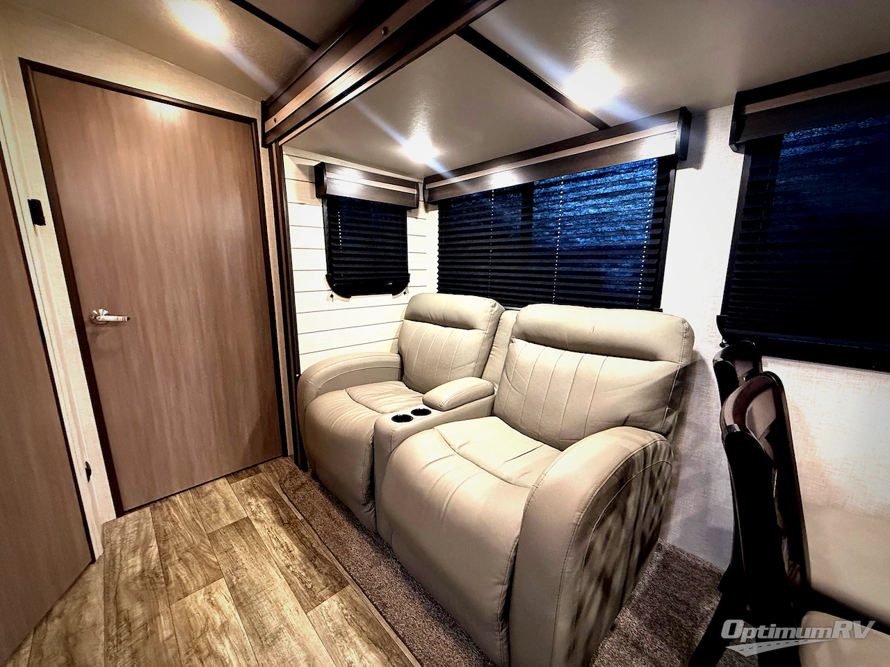 2021 CrossRoads Sunset Trail SS257FK Photo 6