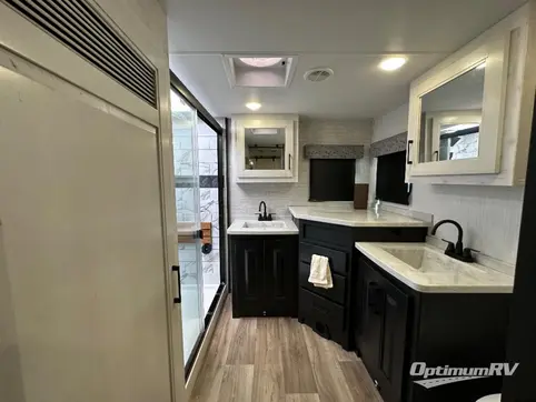 2024 Heartland Bighorn 3930FL RV Photo 4