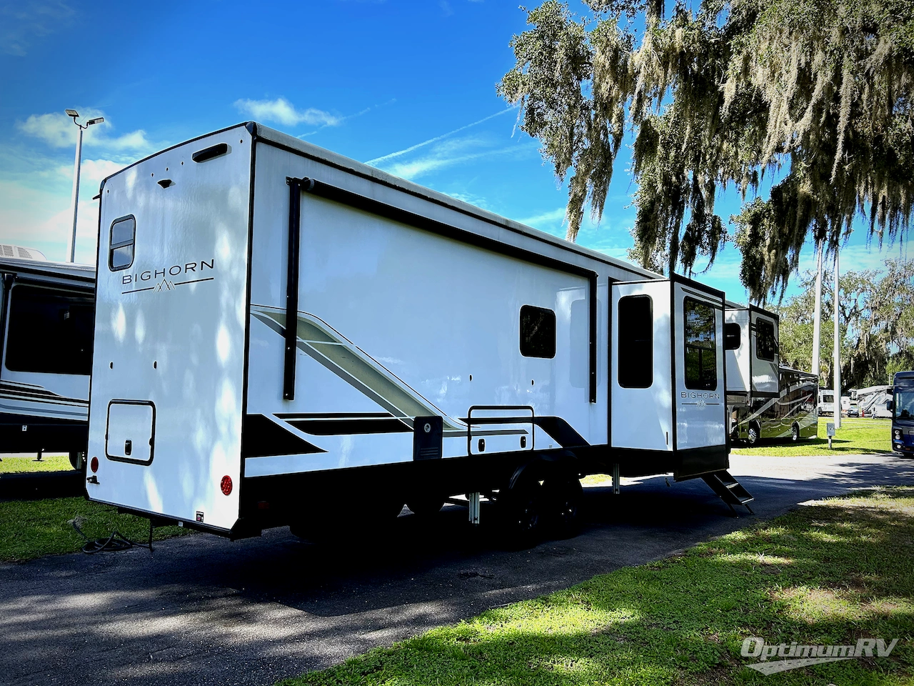 2024 Heartland Bighorn 3930FL Photo 2
