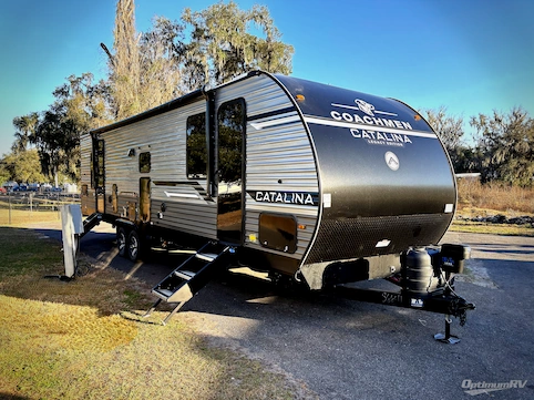 New 2026 Coachmen RV Catalina Legacy Edition 333DORM Featured Photo