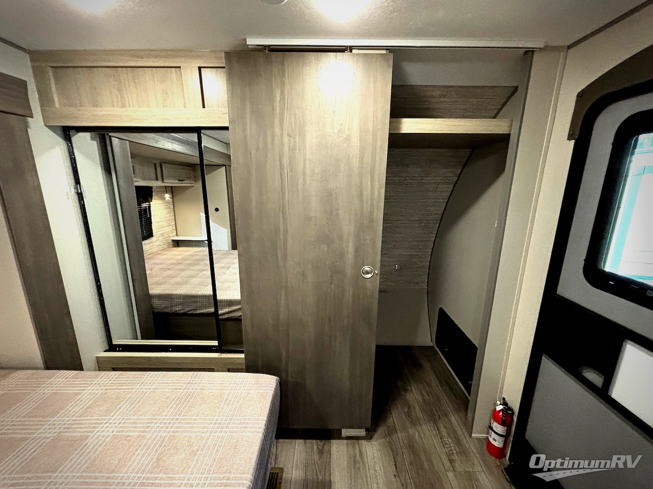 2026 Coachmen Catalina Legacy Edition 333DORM Photo 10