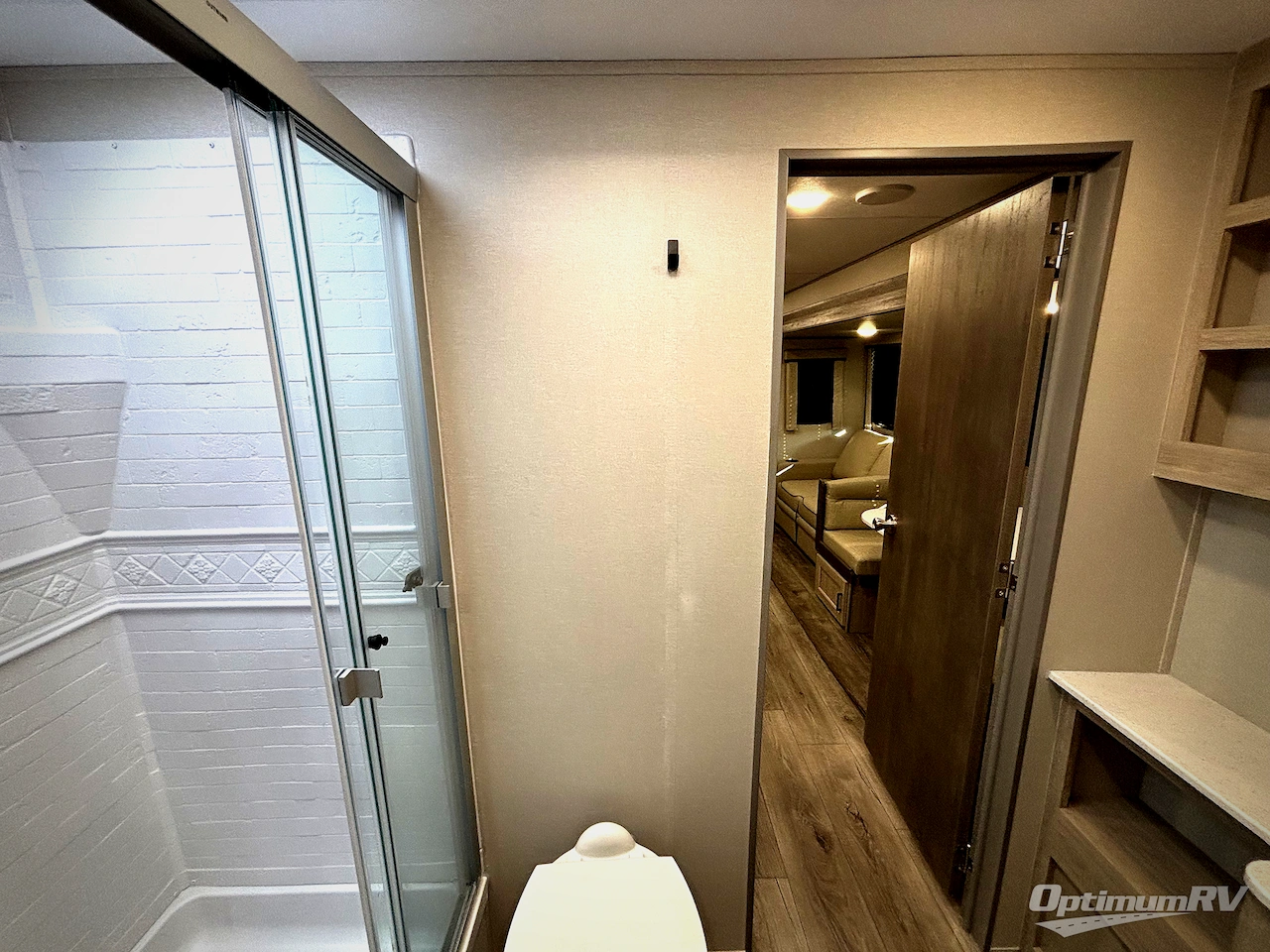 2026 Coachmen Catalina Legacy Edition 333DORM Photo 13