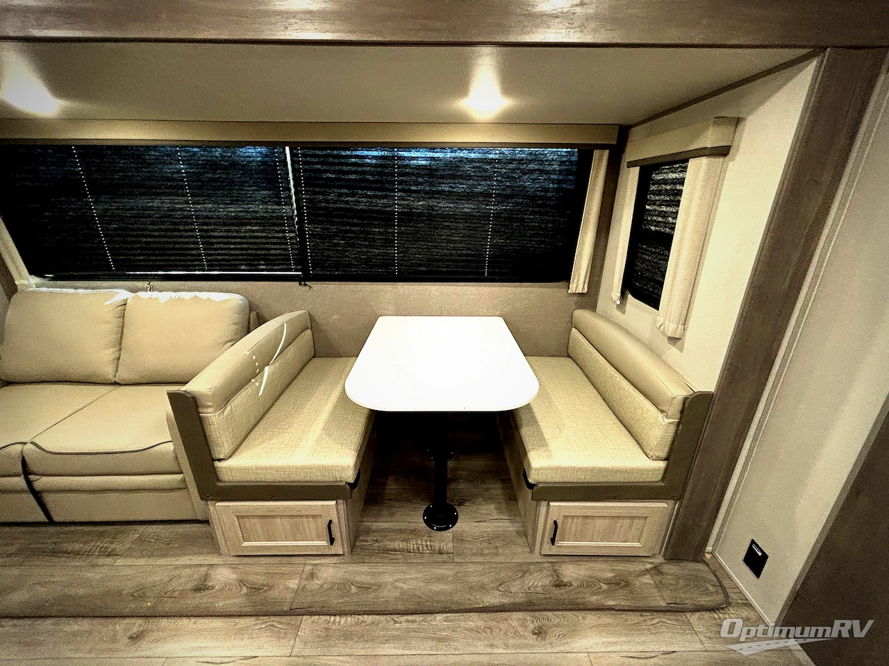 2026 Coachmen Catalina Legacy Edition 333DORM Photo 17