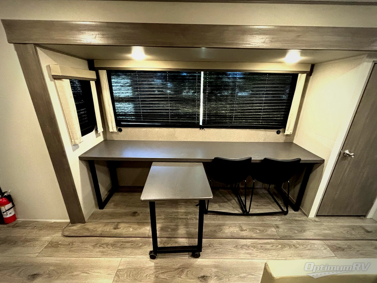 2026 Coachmen Catalina Legacy Edition 323MAZE Photo 16