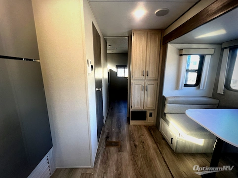 2026 Coachmen Catalina Legacy Edition 343BHTS RV Photo 3