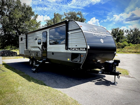 New 2026 Coachmen Catalina Legacy Edition 343BHTS Featured Photo