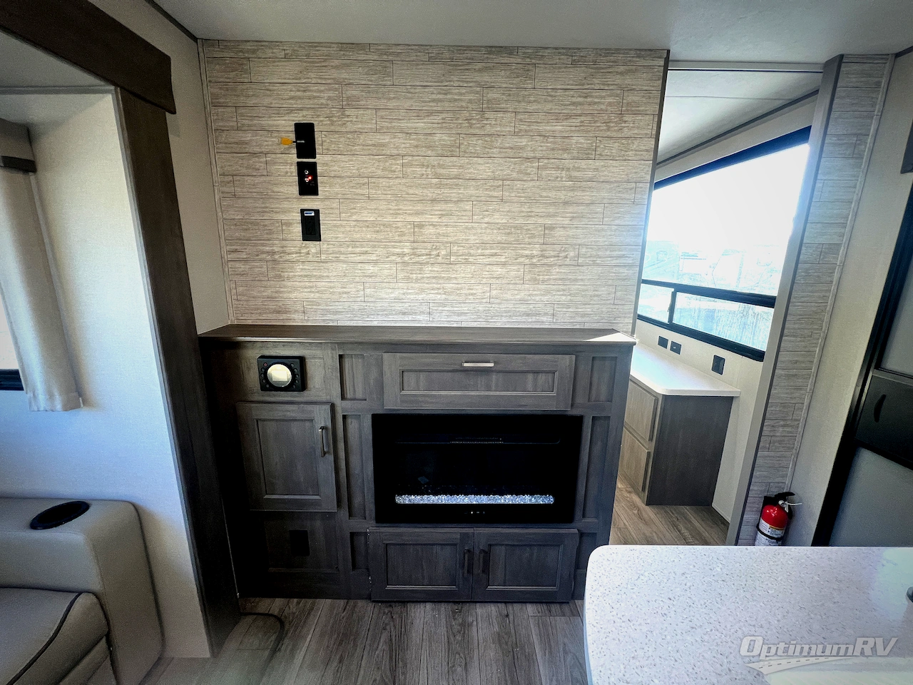 2026 Coachmen Catalina Legacy Edition 343BHTS Photo 19