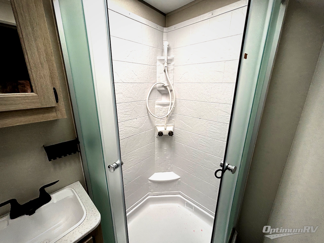 2026 Coachmen Catalina Legacy Edition 343BHTS Photo 18