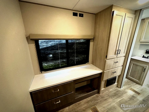 2026 Coachmen Catalina Legacy Edition 333DBDS RV Photo 4