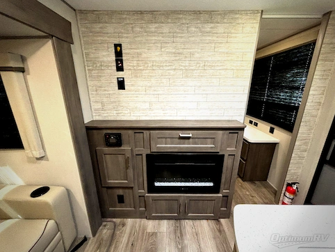 2026 Coachmen Catalina Legacy Edition 343BHTS RV Photo 3