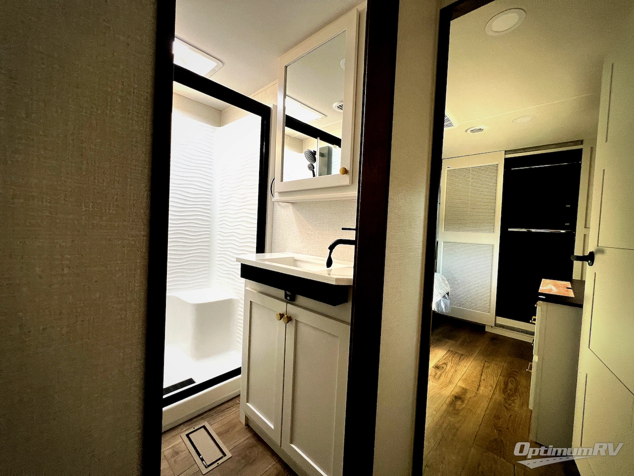 2027 Forest River Cedar Creek 290RL Photo 21