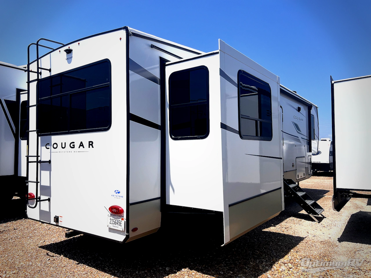 2025 Keystone Cougar 320RDS Photo 2