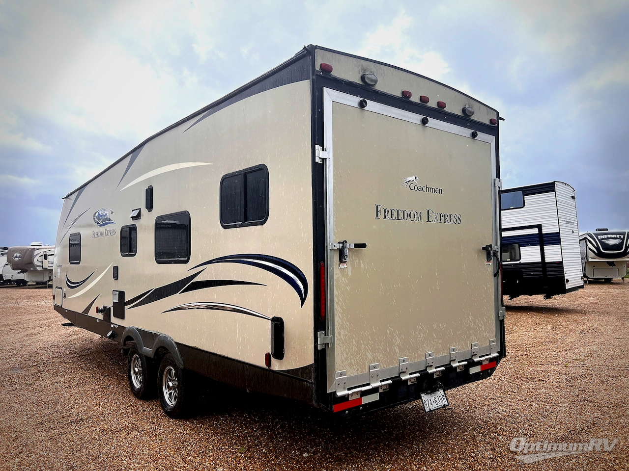 2015 Coachmen Freedom Express 271BL Photo 3