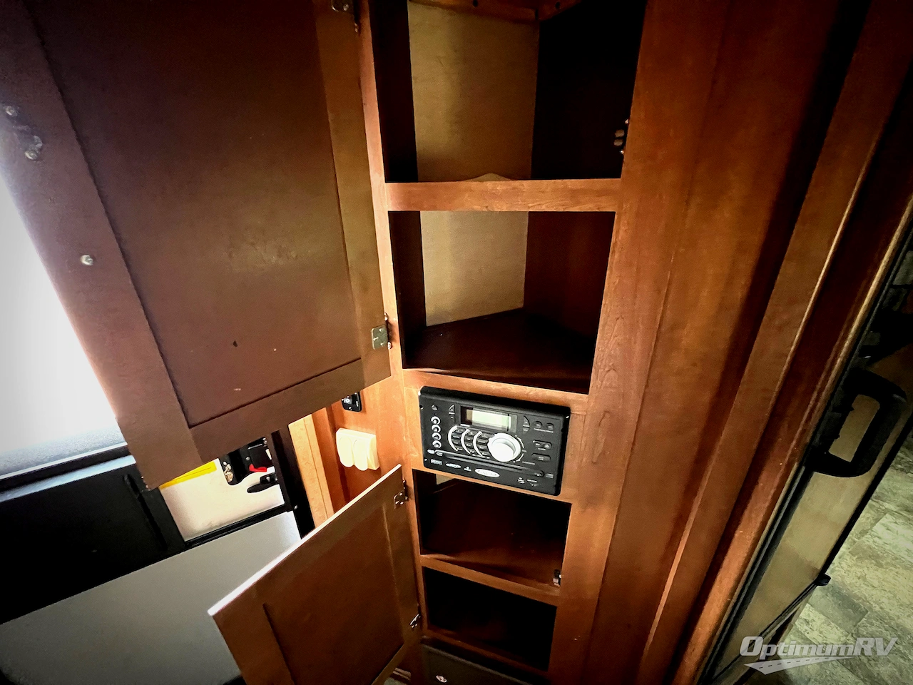 2015 Coachmen Freedom Express 271BL Photo 15
