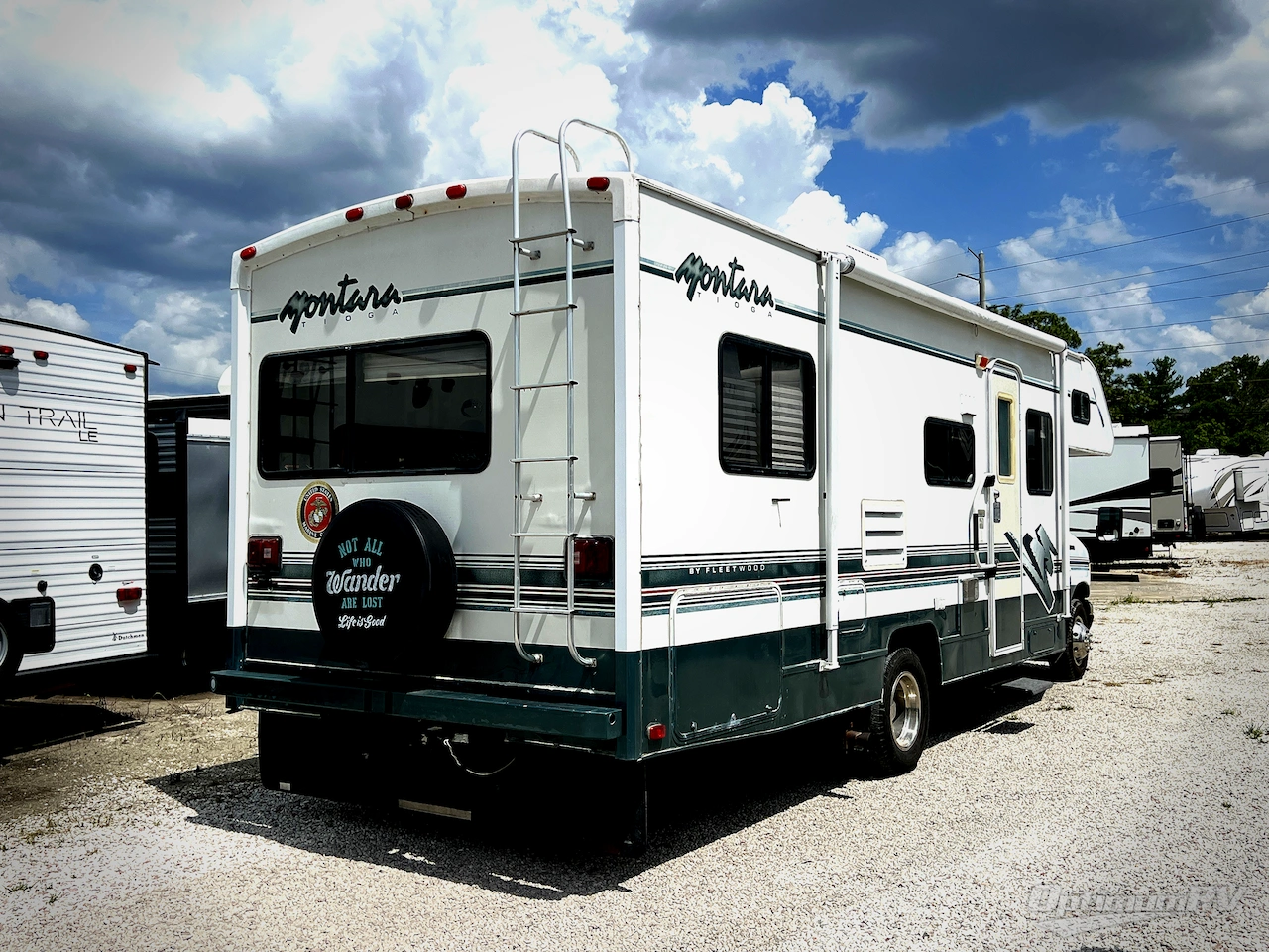 1997 Fleetwood Tioga Montara 460 Photo 2