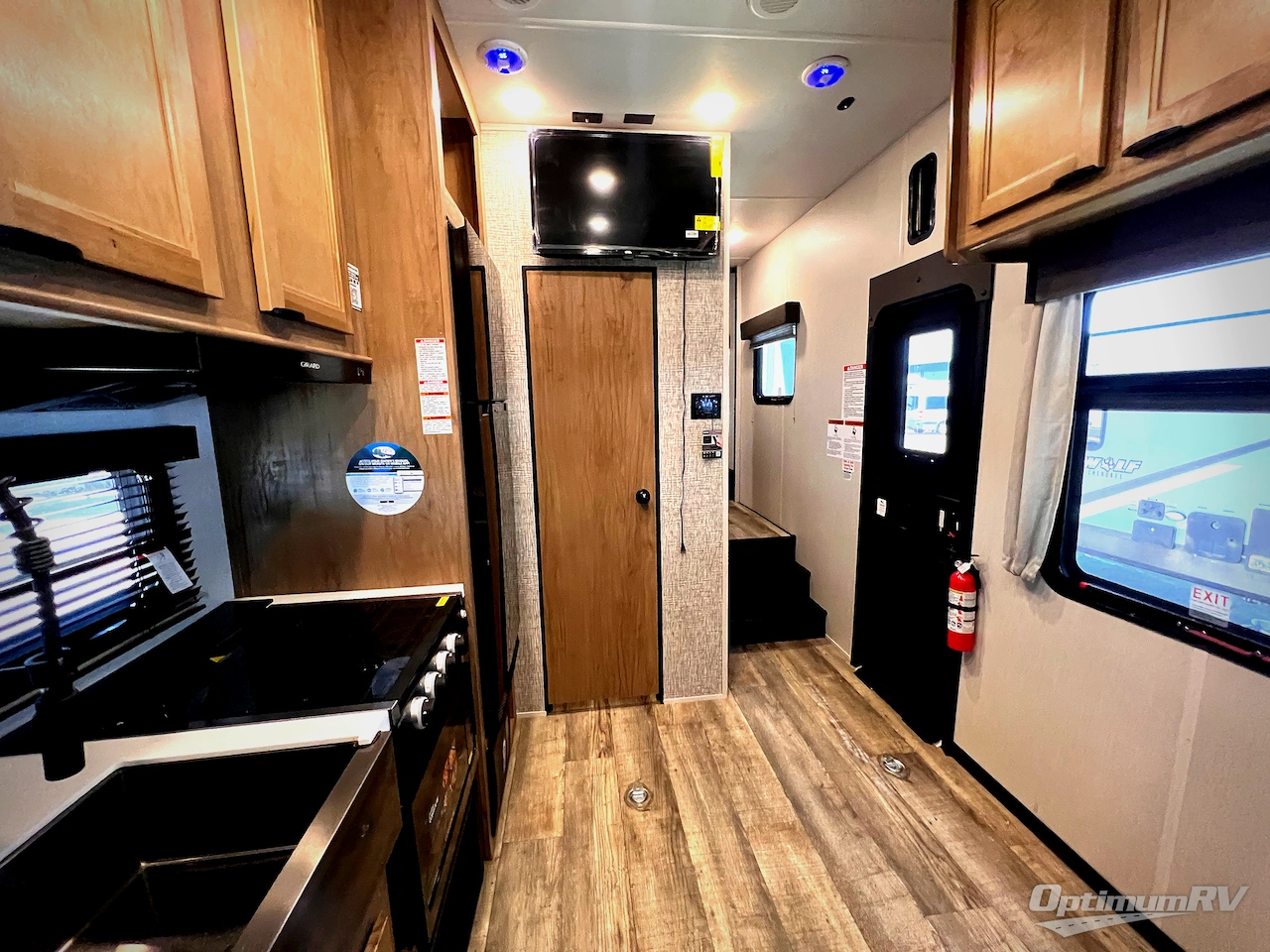 2024 Forest River Cherokee Black Label 256RRBL Photo 5
