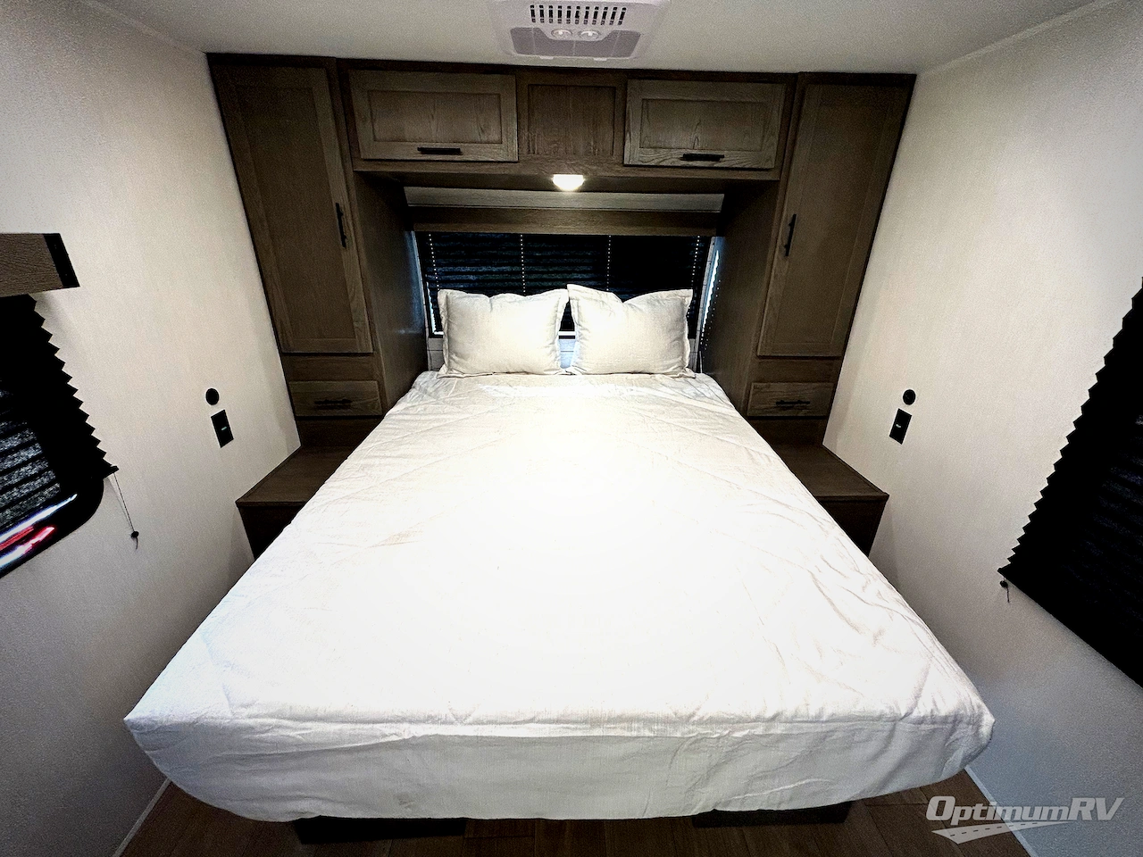 2026 Forest River Cherokee Alpha Wolf 29TB Photo 7