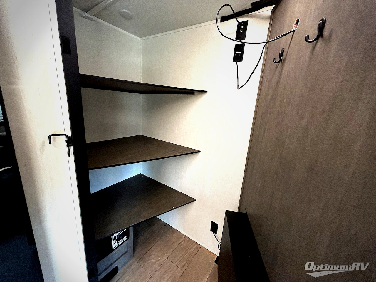 2026 Forest River Cherokee Alpha Wolf 29TB Photo 12