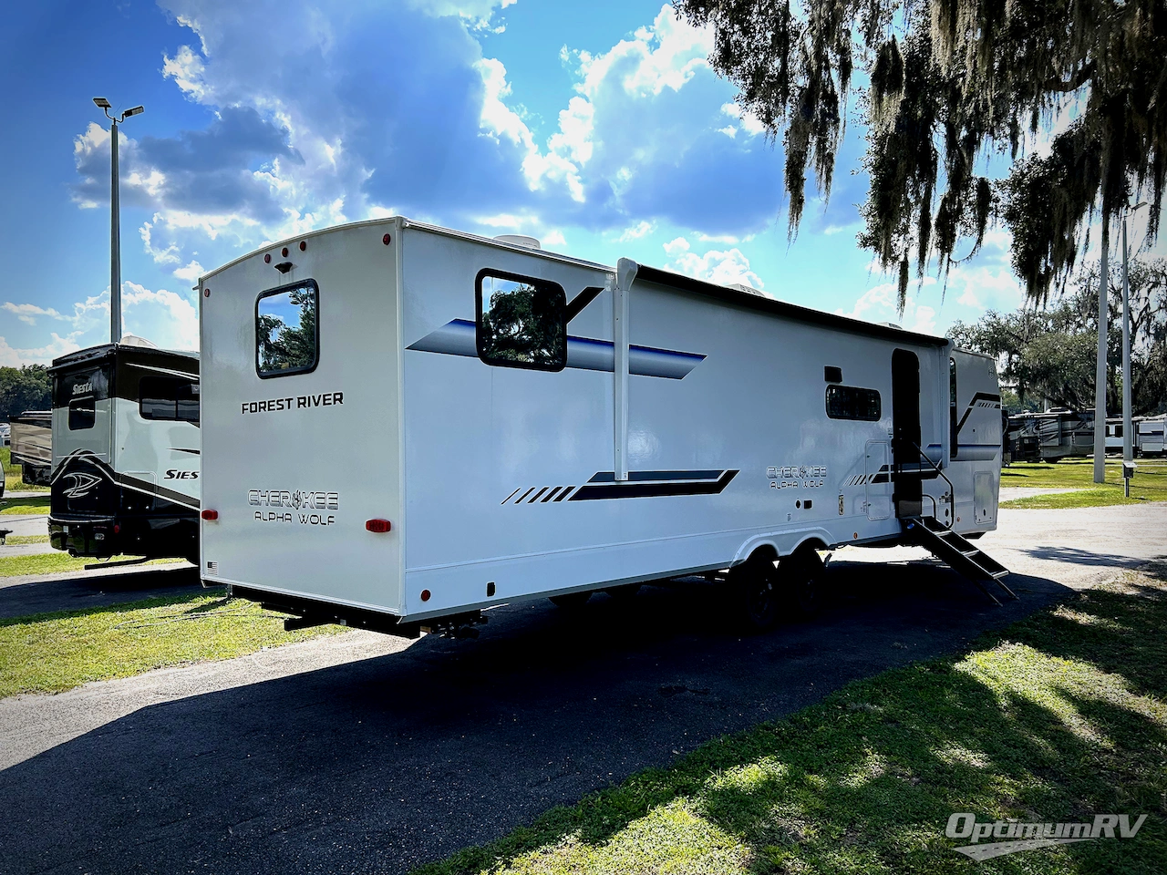 2026 Forest River Cherokee Alpha Wolf 29TB Photo 2