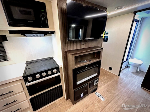 2026 Forest River Cherokee Alpha Wolf 22SW RV Photo 3