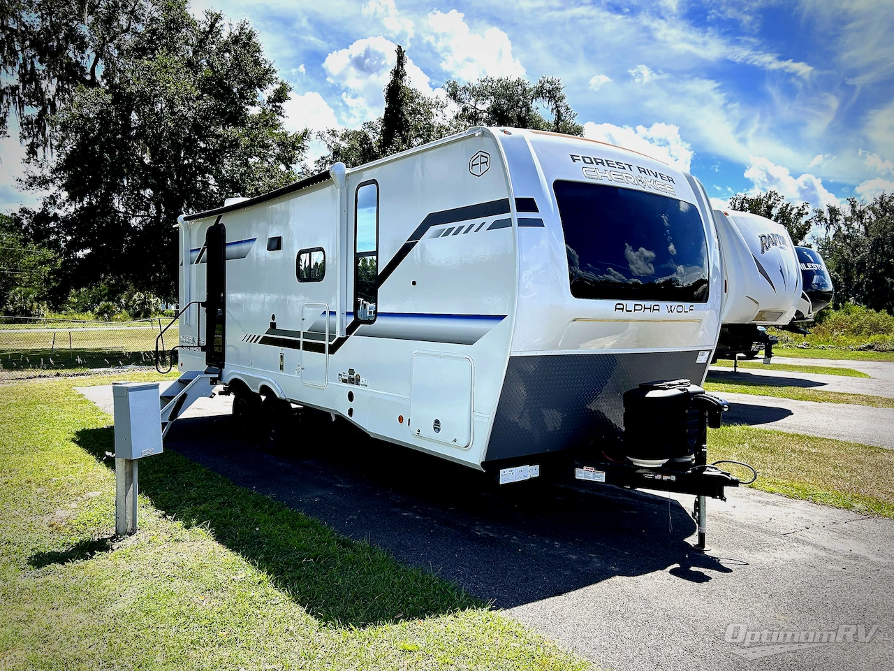 2026 Forest River Cherokee Alpha Wolf 22SW Photo 1