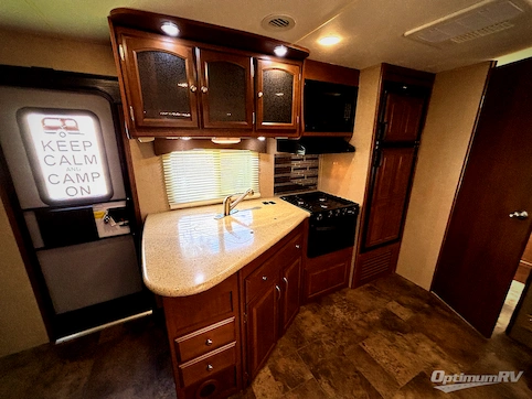 2015 Coachmen Freedom Express 233RBS RV Photo 4