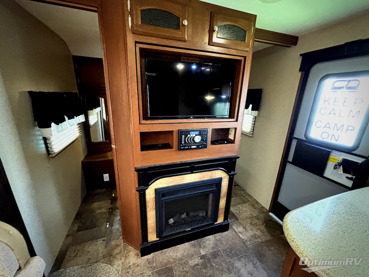 2015 Coachmen Freedom Express 233RBS Photo 9