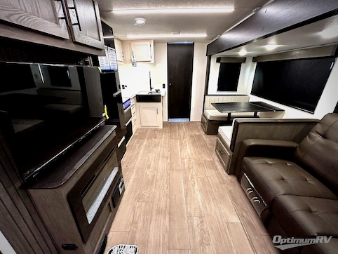 2026 Forest River Cherokee Alpha Wolf 25RB RV Photo 2